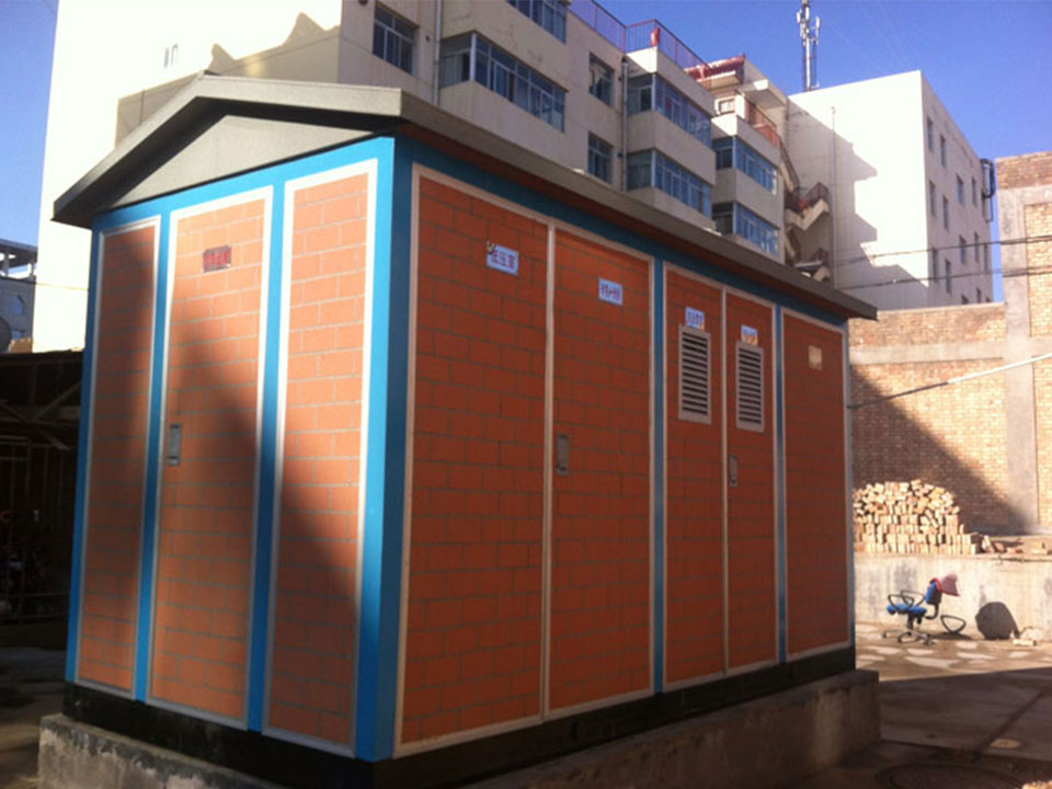 喀什某小区建设工地1000KVA箱式变电站-彩钢板